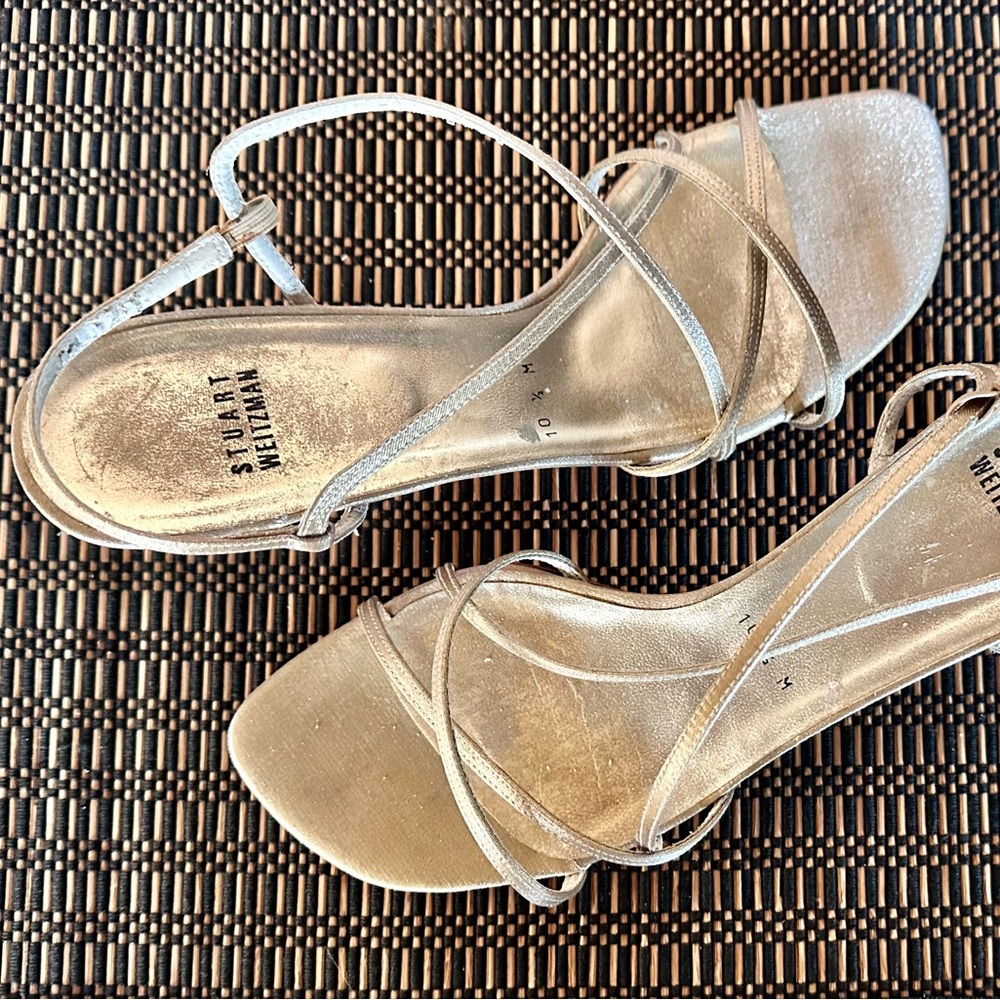 Stuart Weitzman strappy gold lame sandals. Size 10 1/2. EUC. Holiday perfect.